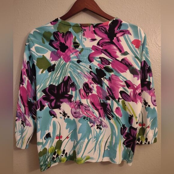 Peter Nygard Floral Print Pearl Button Cardigan - Picture 9 of 13